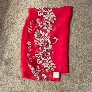 Rima Beachwear Pink and White Hibiscus Beach Wrap!